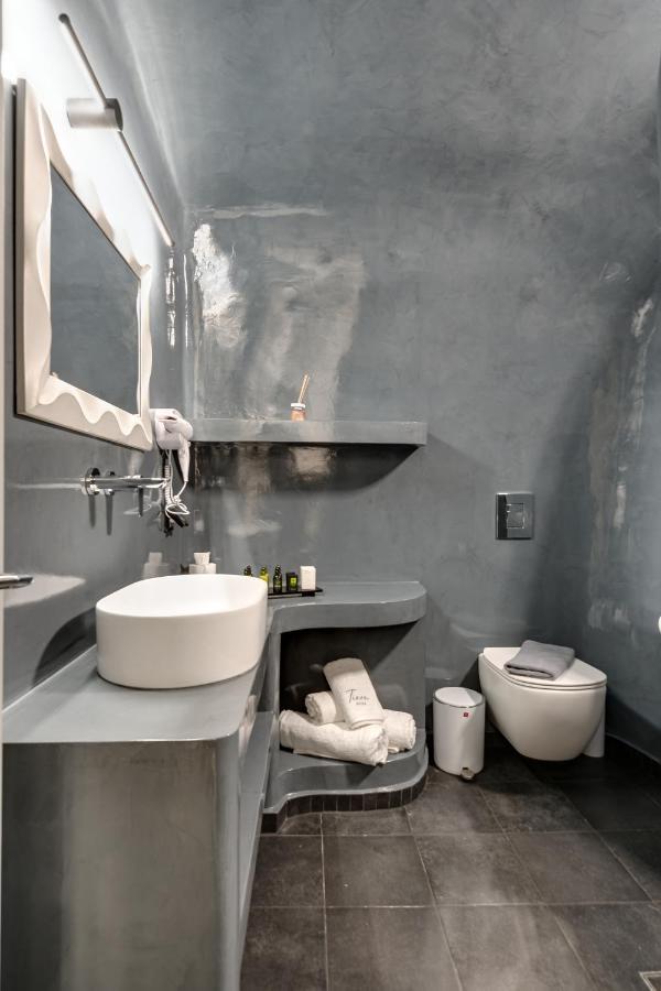 Tiara Suites Santorini ฟิรา ภายนอก รูปภาพ