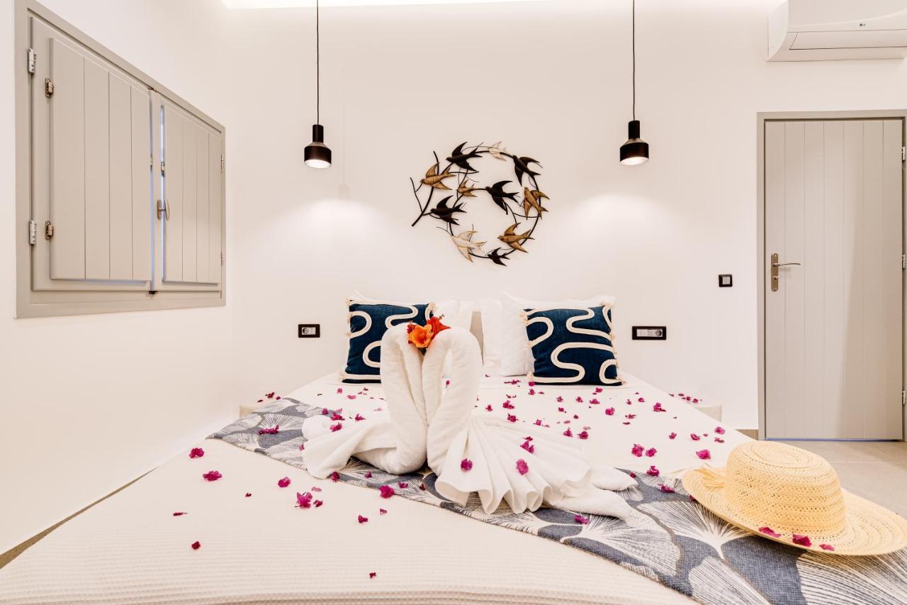 Tiara Suites Santorini ฟิรา ภายนอก รูปภาพ