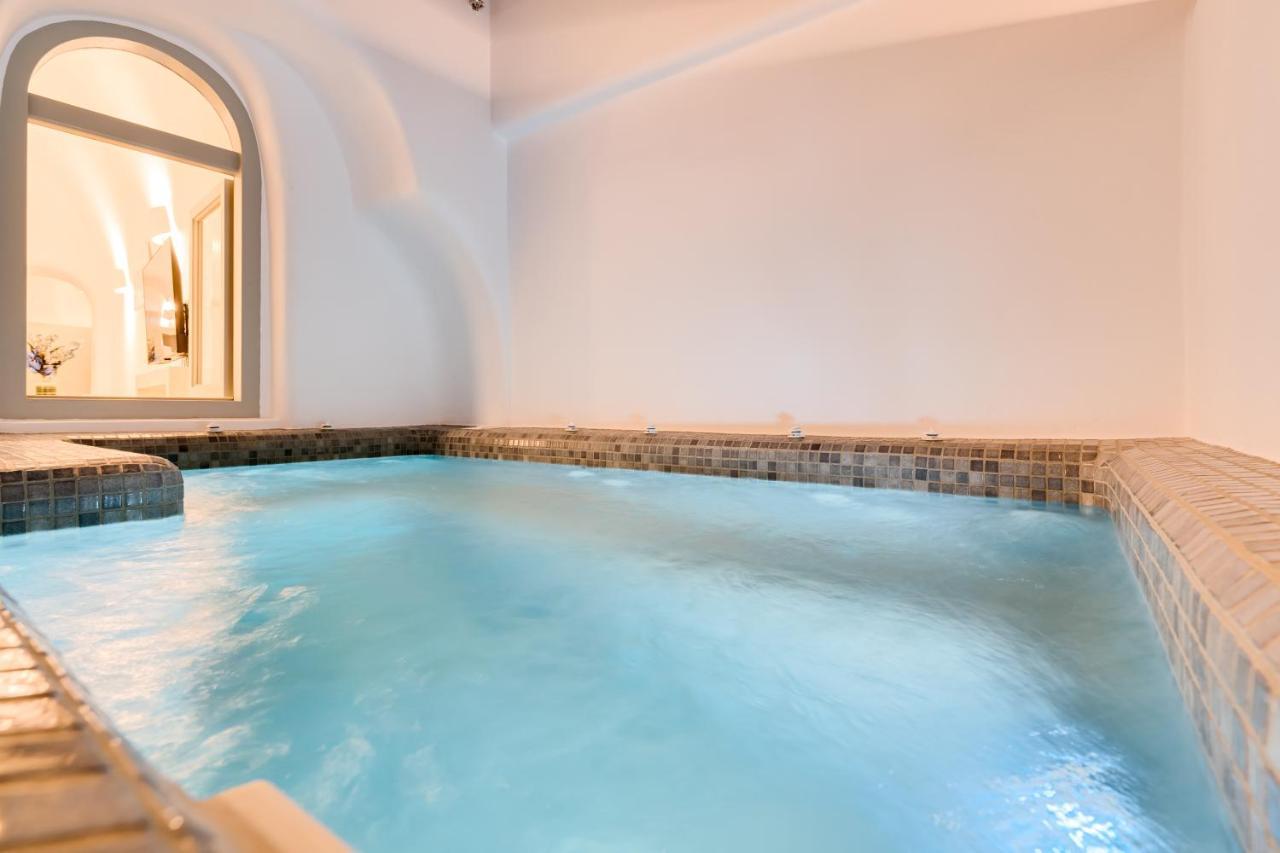 Tiara Suites Santorini ฟิรา ภายนอก รูปภาพ