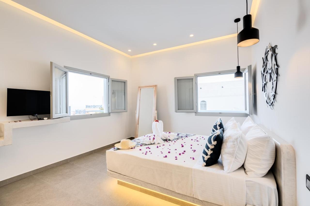 Tiara Suites Santorini ฟิรา ภายนอก รูปภาพ