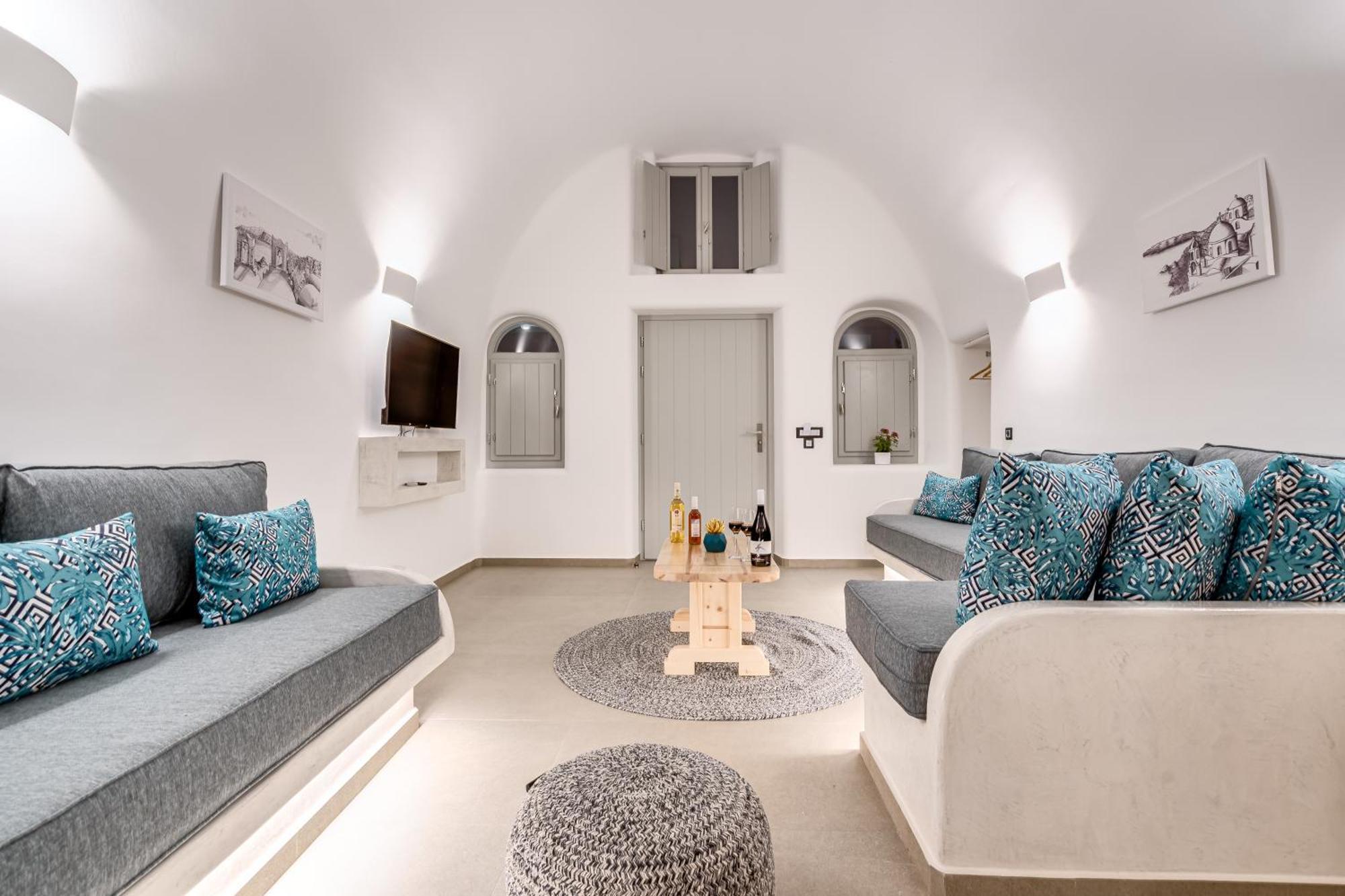 Tiara Suites Santorini ฟิรา ภายนอก รูปภาพ
